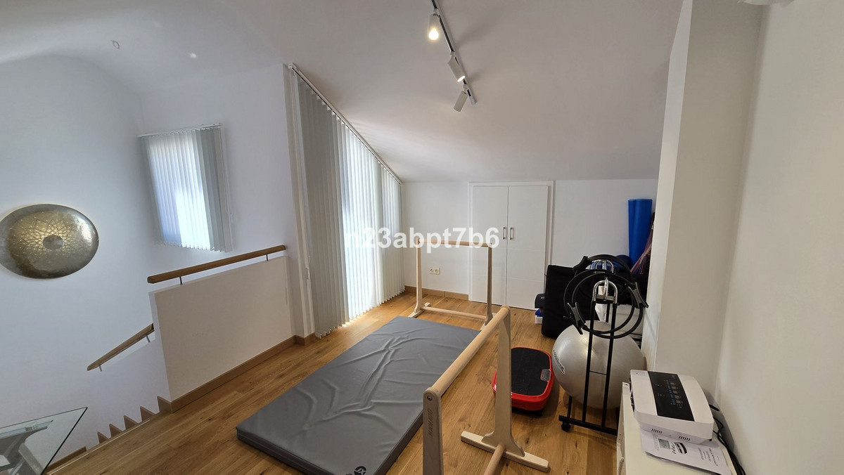 Geschakelde Woning te koop in Istán | 2 slaapkamers H5158084