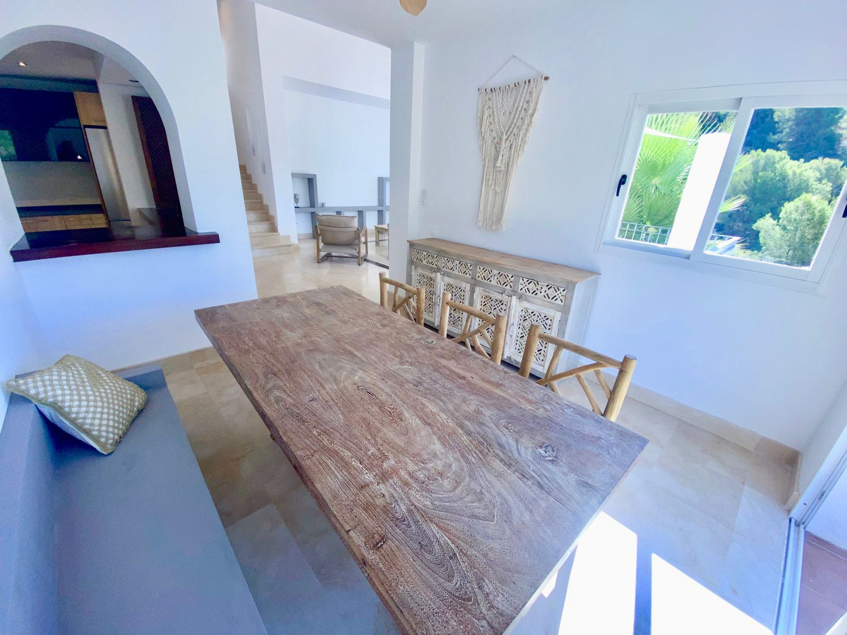 Geschakelde Woning te koop in Istán | 3 slaapkamers H5158285