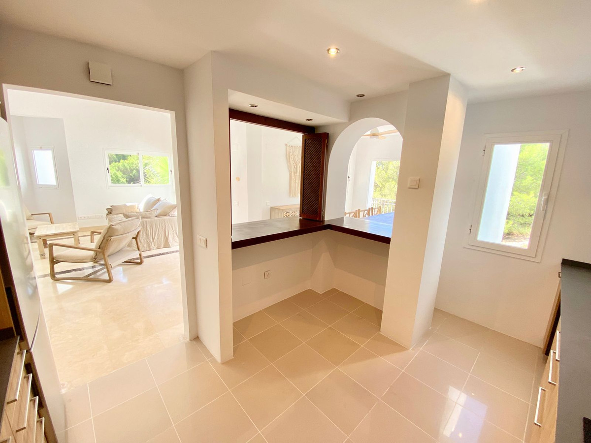 Geschakelde Woning te koop in Istán | 3 slaapkamers H5158285