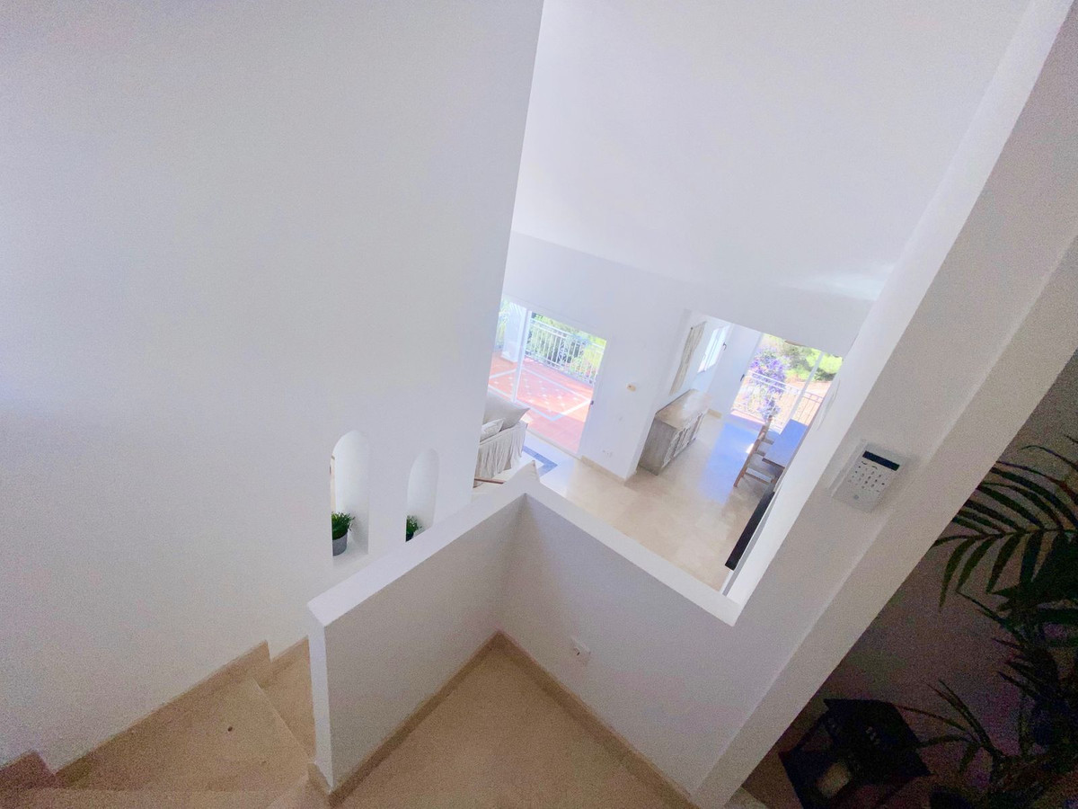 Geschakelde Woning te koop in Istán | 3 slaapkamers H5158285