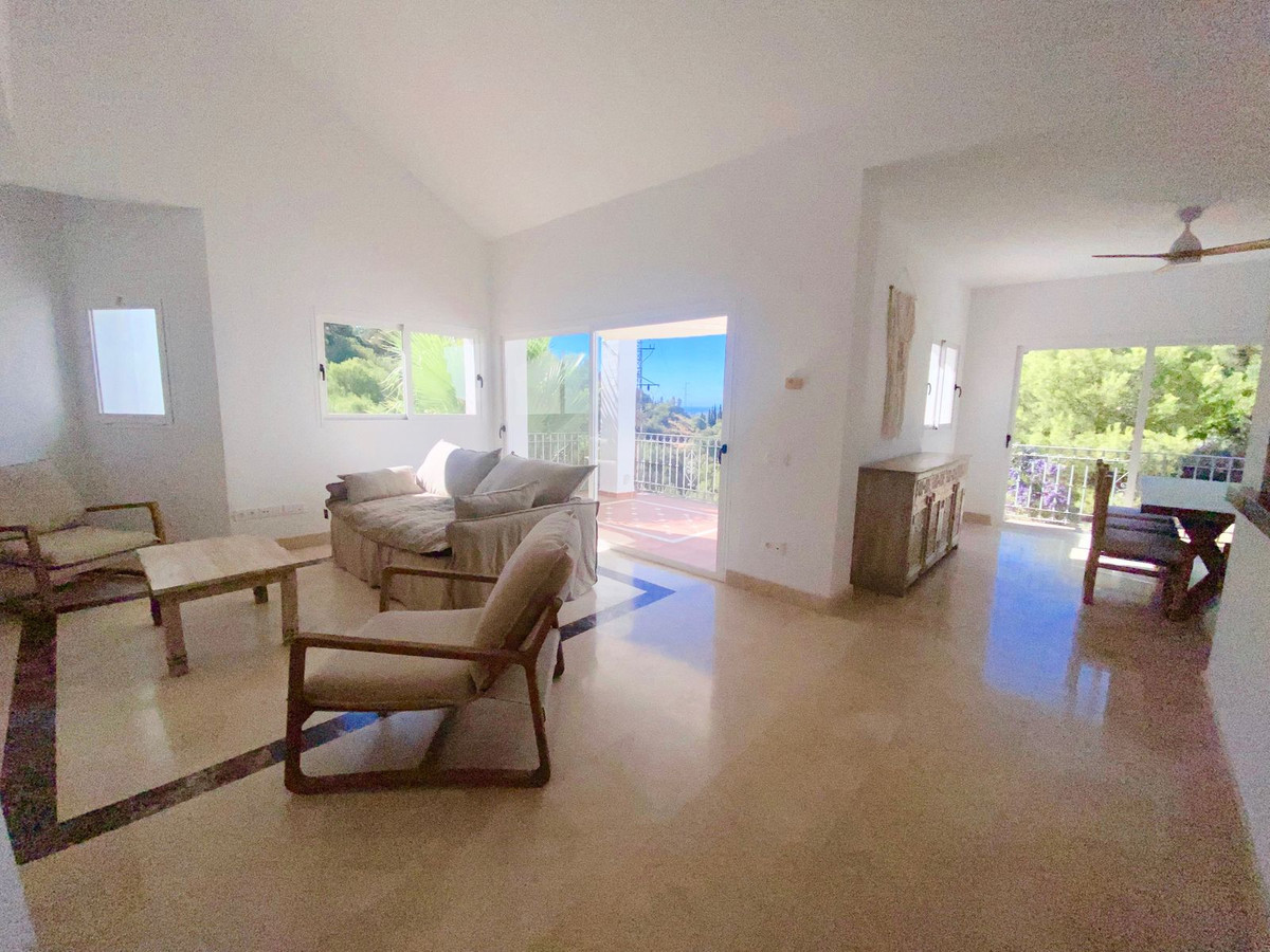 Geschakelde Woning te koop in Istán | 3 slaapkamers H5158285