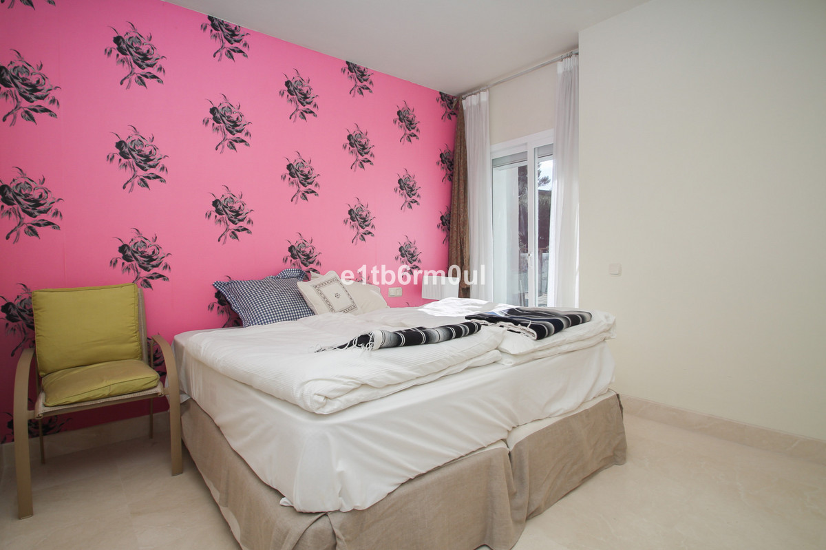 Geschakelde Woning te koop in Istán | 3 slaapkamers H5305291