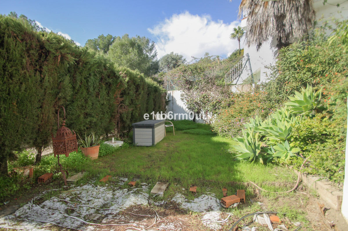 Geschakelde Woning te koop in Istán | 3 slaapkamers H5305291