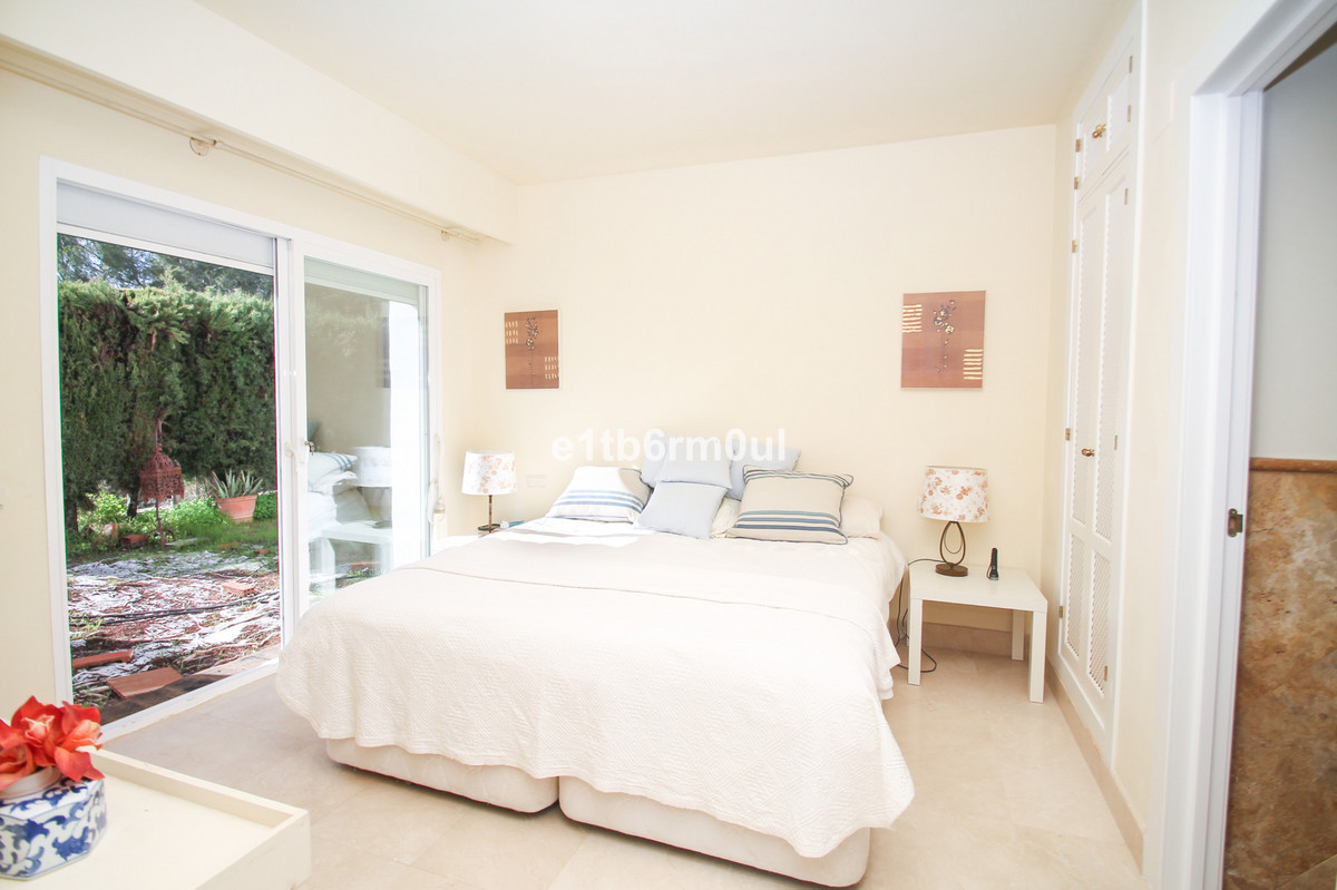 Geschakelde Woning te koop in Istán | 3 slaapkamers H5305291