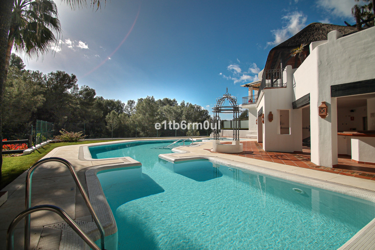 Geschakelde Woning te koop in Istán | 3 slaapkamers H5305291