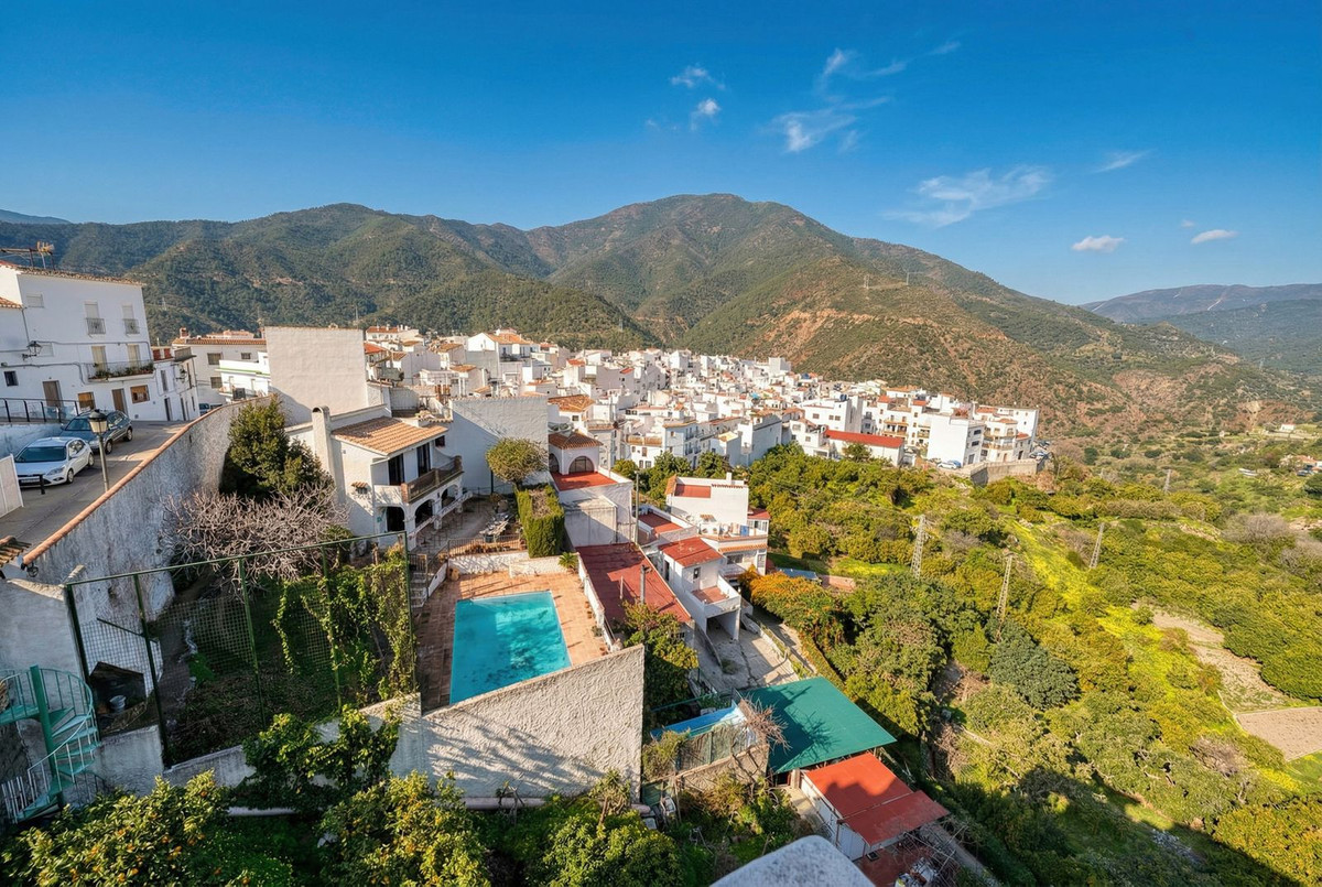 Property main view 33