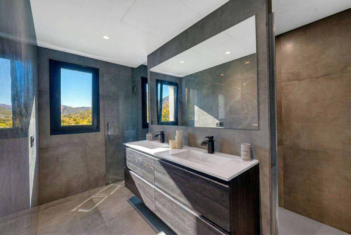 Property main view 54