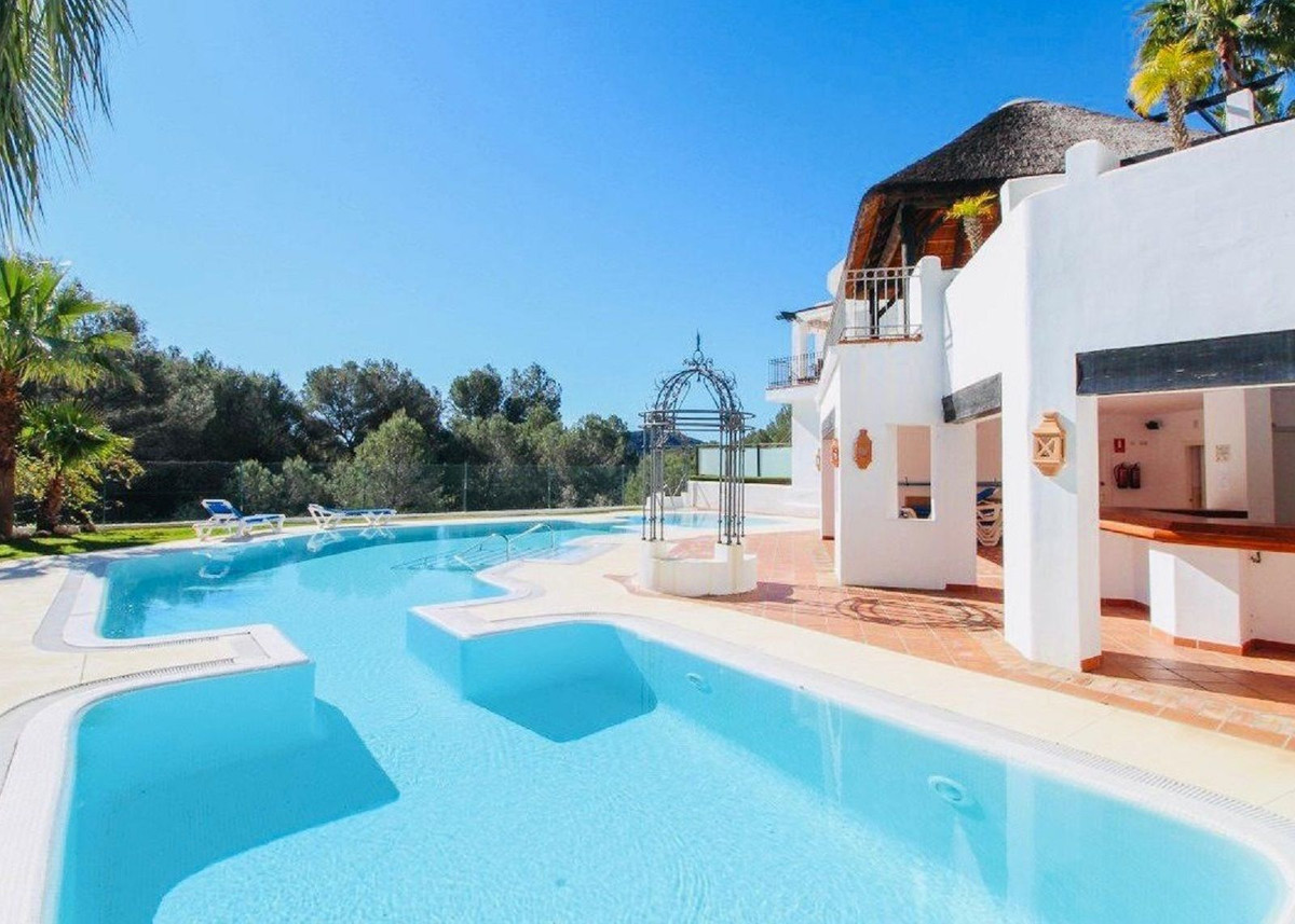 Geschakelde Woning te koop in Istán | 3 slaapkamers H5335651