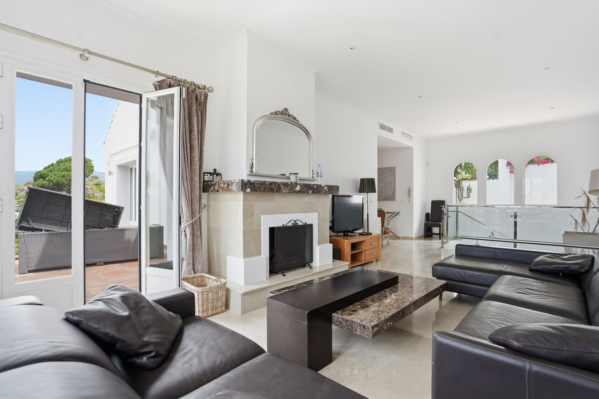 Vrijstaande Villa te koop in Istán | 4 slaapkamers H5425060