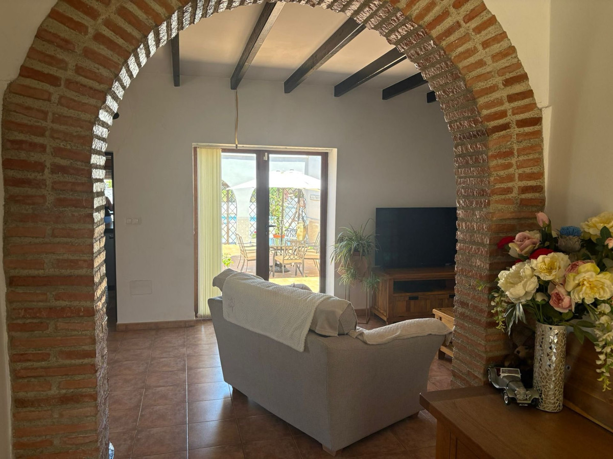 Huis te koop in Jacarilla | 5 slaapkamers H5047153