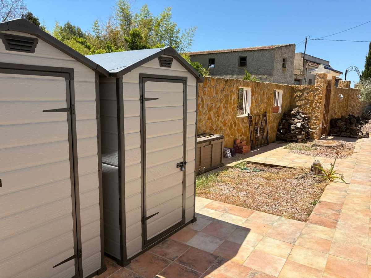 Huis te koop in Jacarilla | 5 slaapkamers H5047153