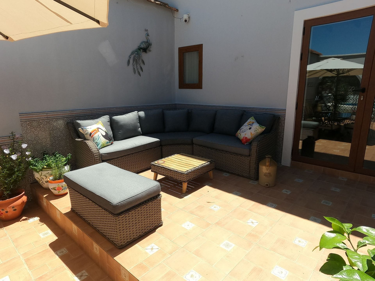 Huis te koop in Jacarilla | 5 slaapkamers H5047153