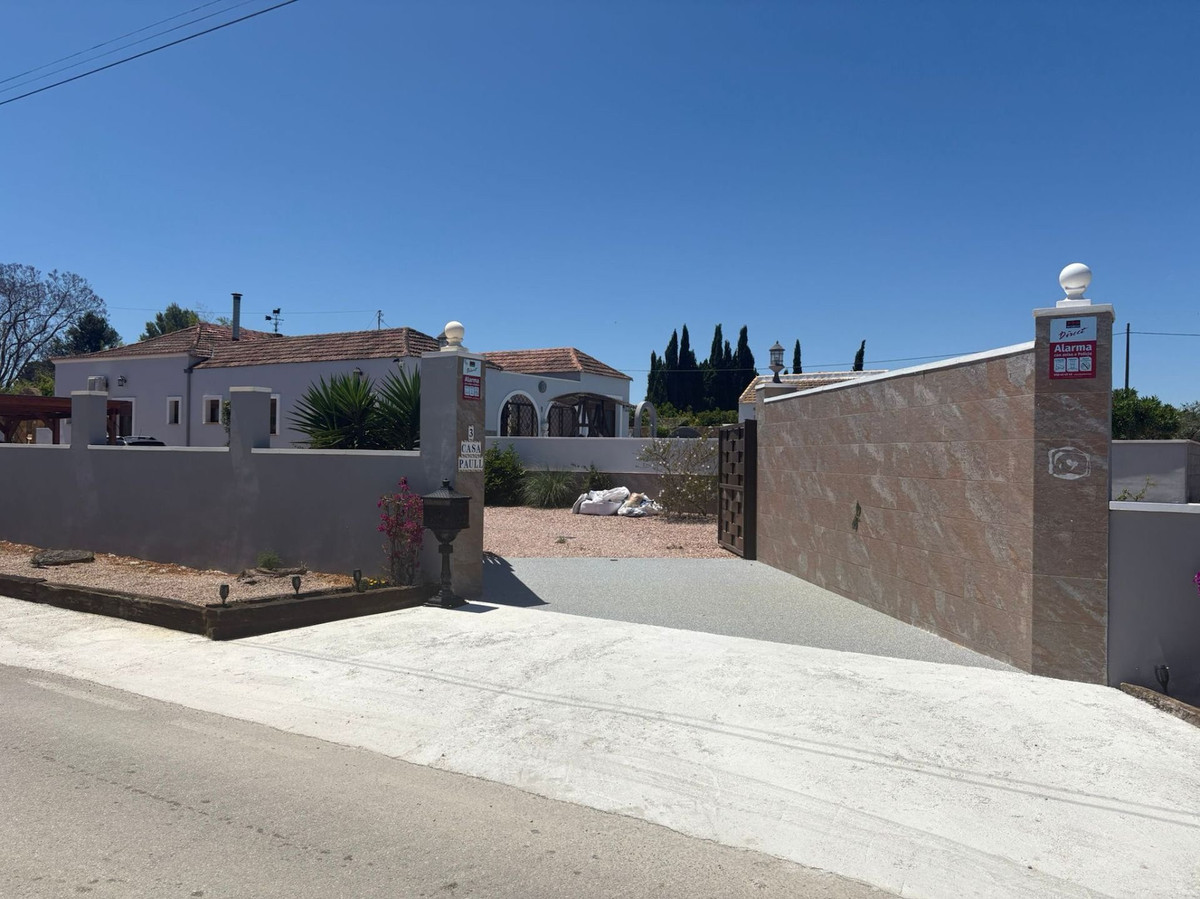 Huis te koop in Jacarilla | 5 slaapkamers H5047153