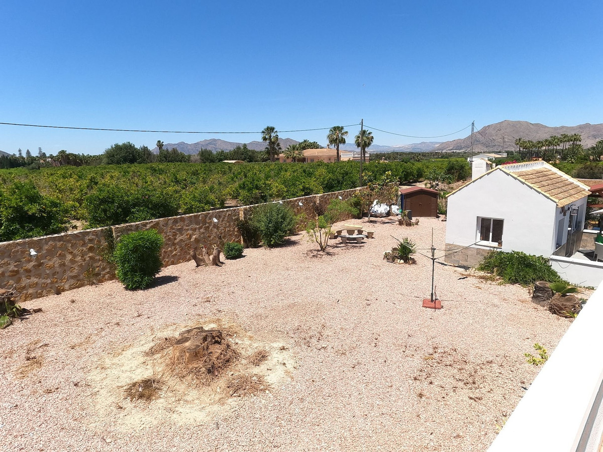 Huis te koop in Jacarilla | 5 slaapkamers H5047153