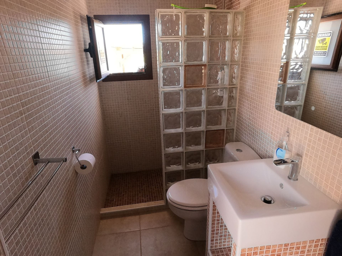 Huis te koop in Jacarilla | 5 slaapkamers H5047153