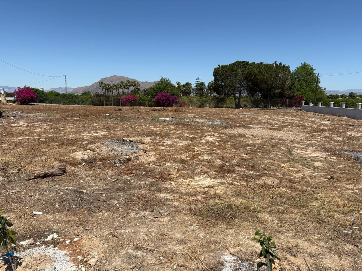 Huis te koop in Jacarilla | 5 slaapkamers H5047153