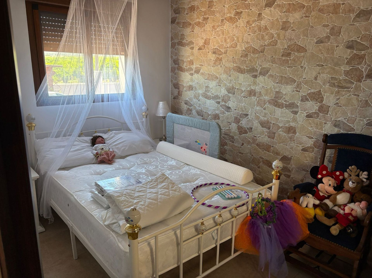 Huis te koop in Jacarilla | 5 slaapkamers H5047153