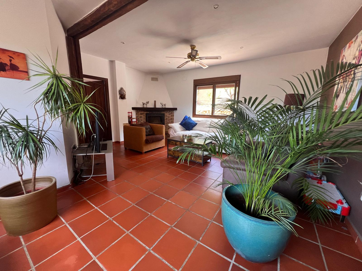 Finca - Cortijo te koop in Jalon | 10 slaapkamers H5139985