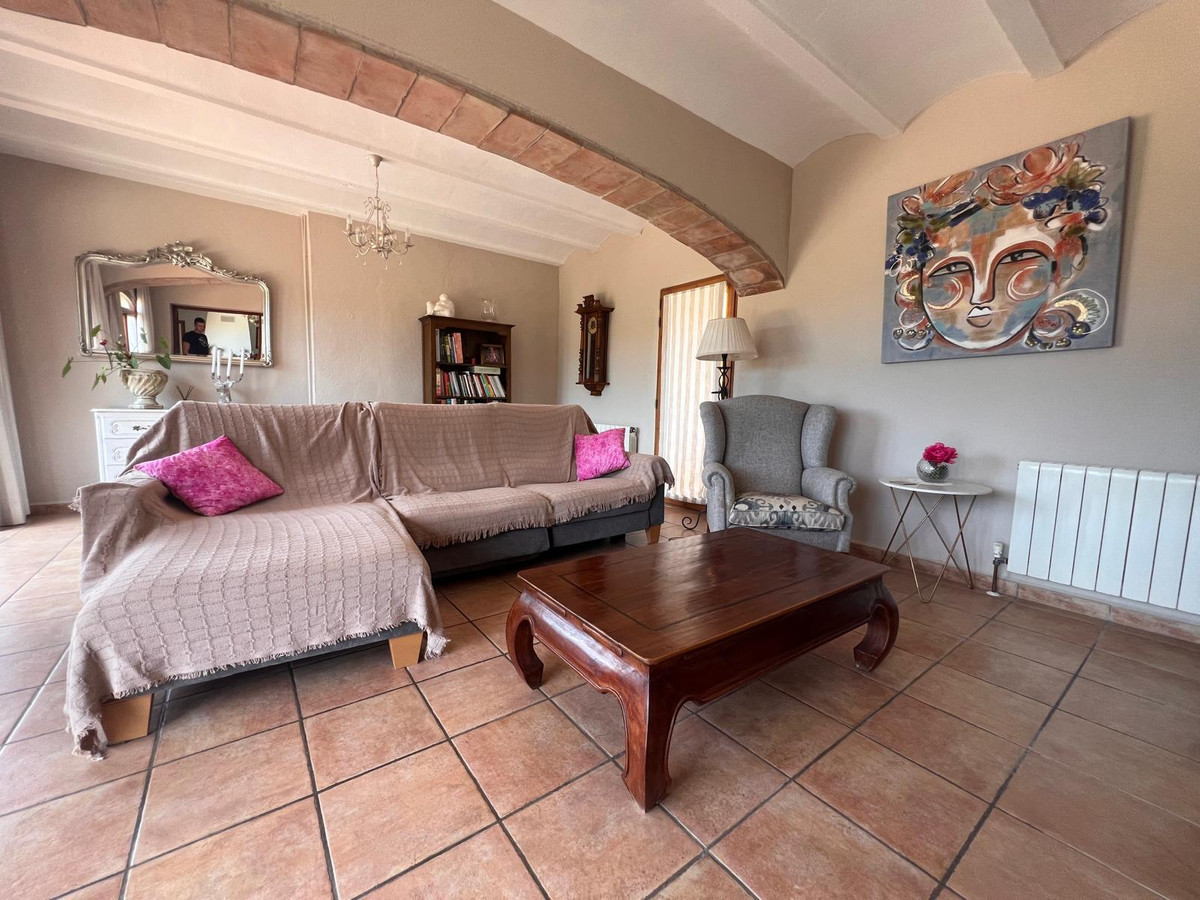 Finca - Cortijo te koop in Jalon | 10 slaapkamers H5139985