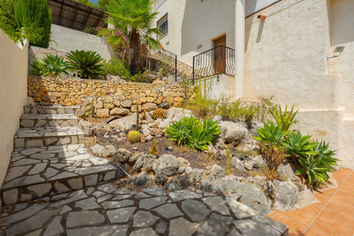 Property main view 44
