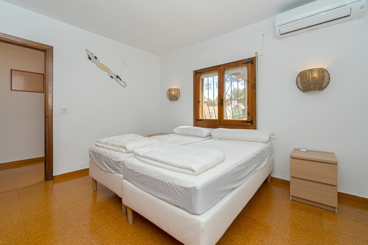 Vrijstaande Villa te koop in Javea | 5 slaapkamers H5081347