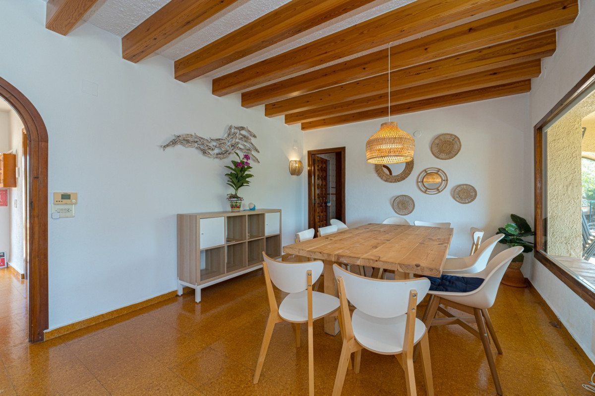 Vrijstaande Villa te koop in Javea | 5 slaapkamers H5081347