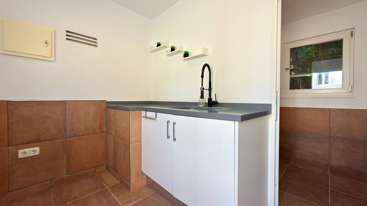 Property main view 44