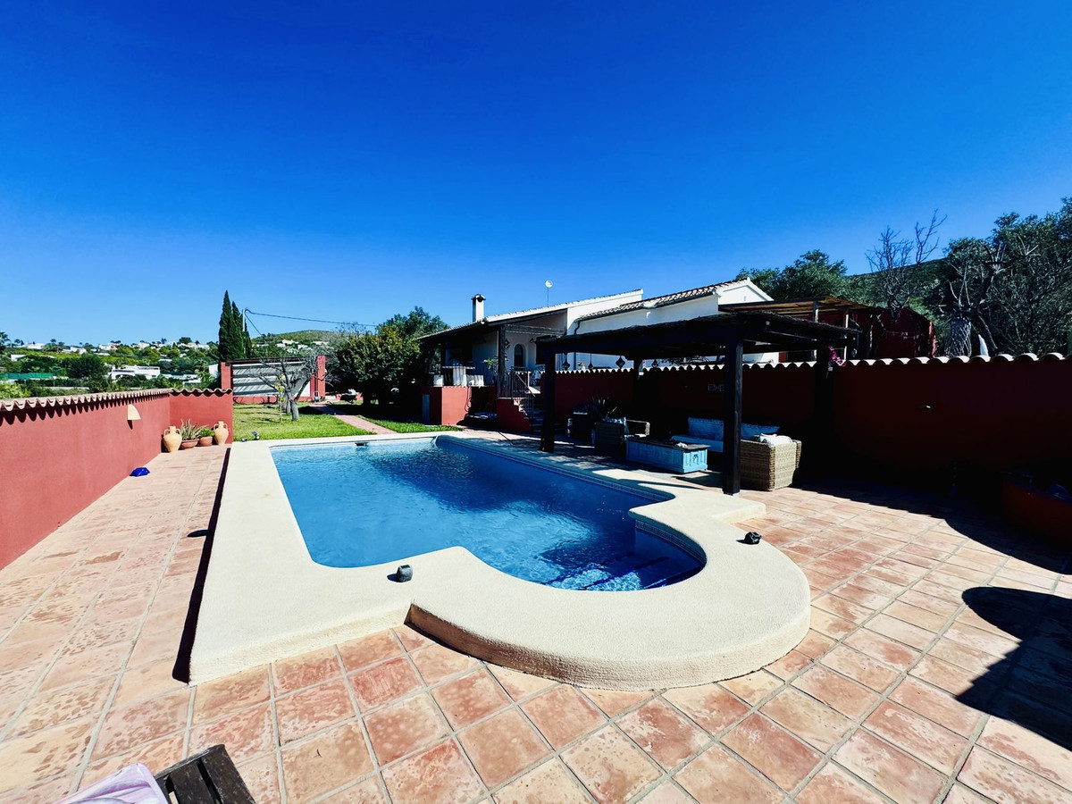 Property main view 44