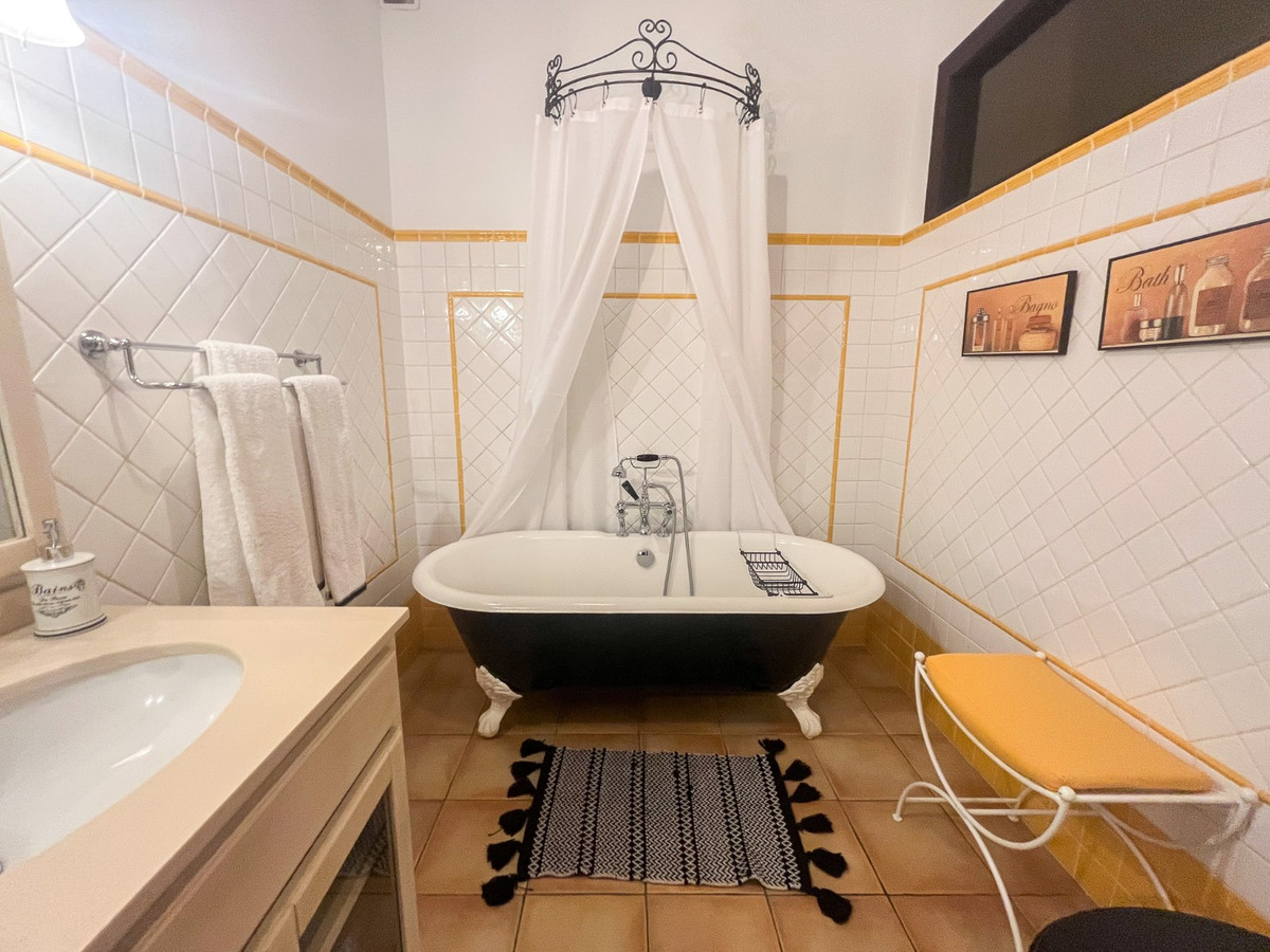 Property main view 44