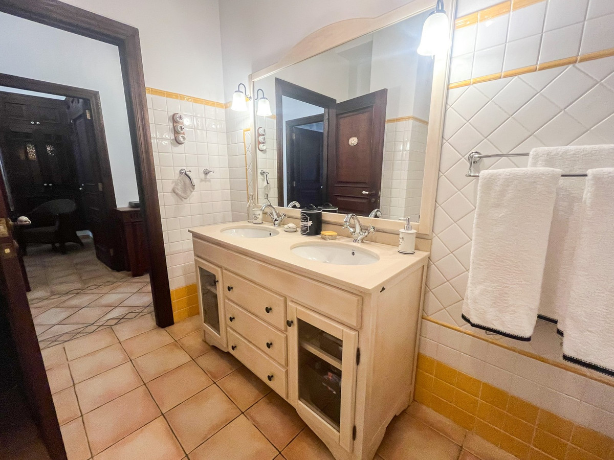 Property main view 46