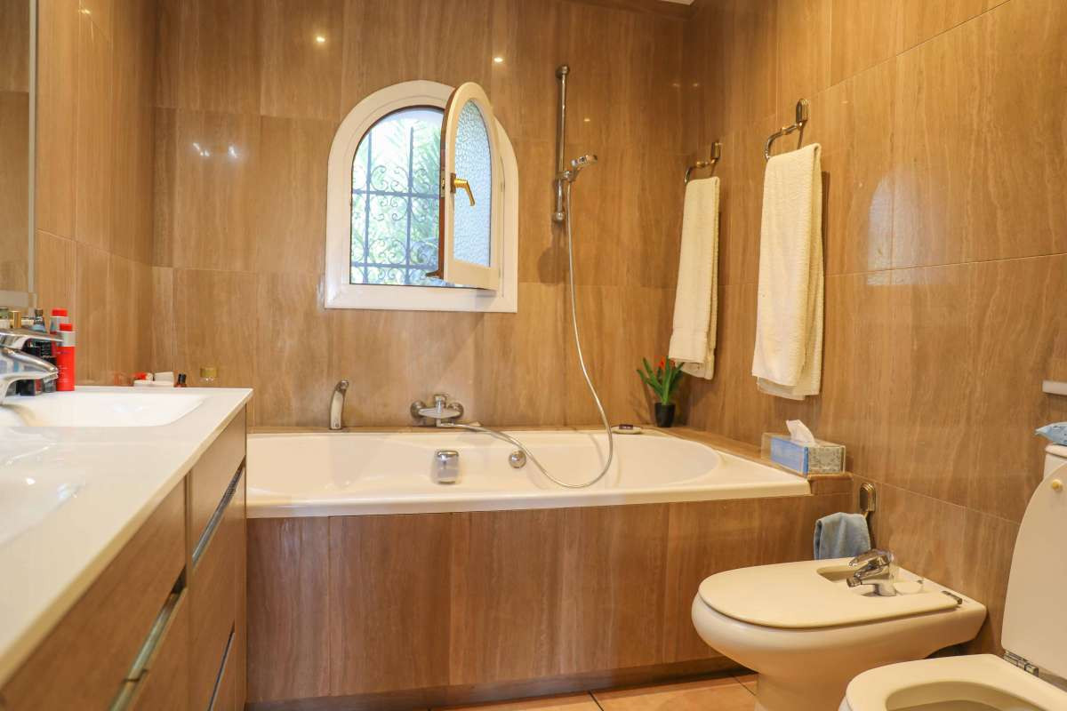 Property main view 76