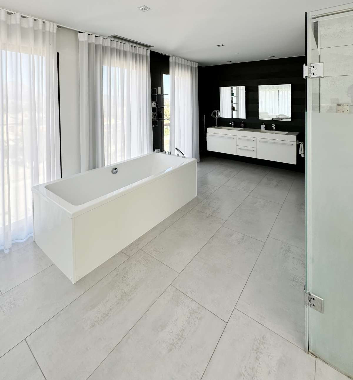 Property main view 74