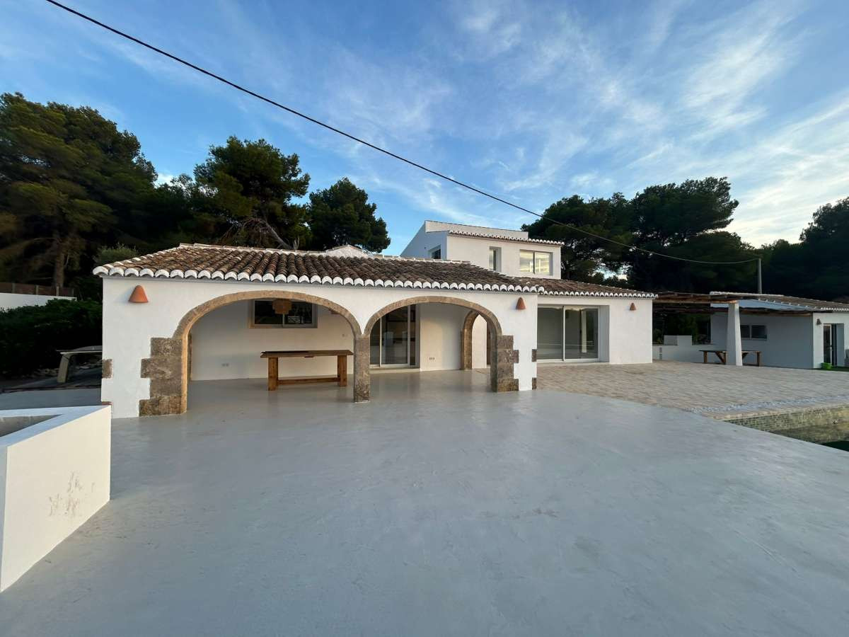 Vrijstaande Villa te koop in Javea | 5 slaapkamers H5236492