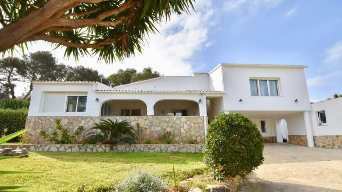 Vrijstaande Villa te koop in Javea | 5 slaapkamers H5252671