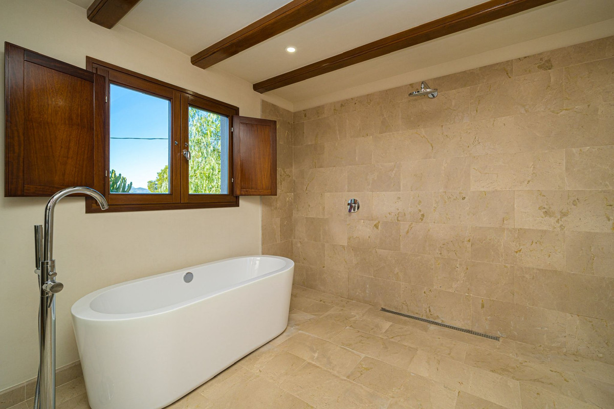 Vrijstaande Villa te koop in Javea | 5 slaapkamers H5261401