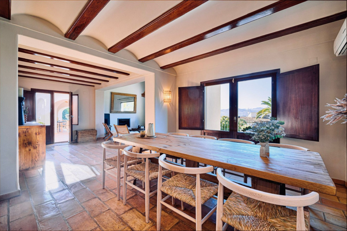 Vrijstaande Villa te koop in Javea | 5 slaapkamers H5261401