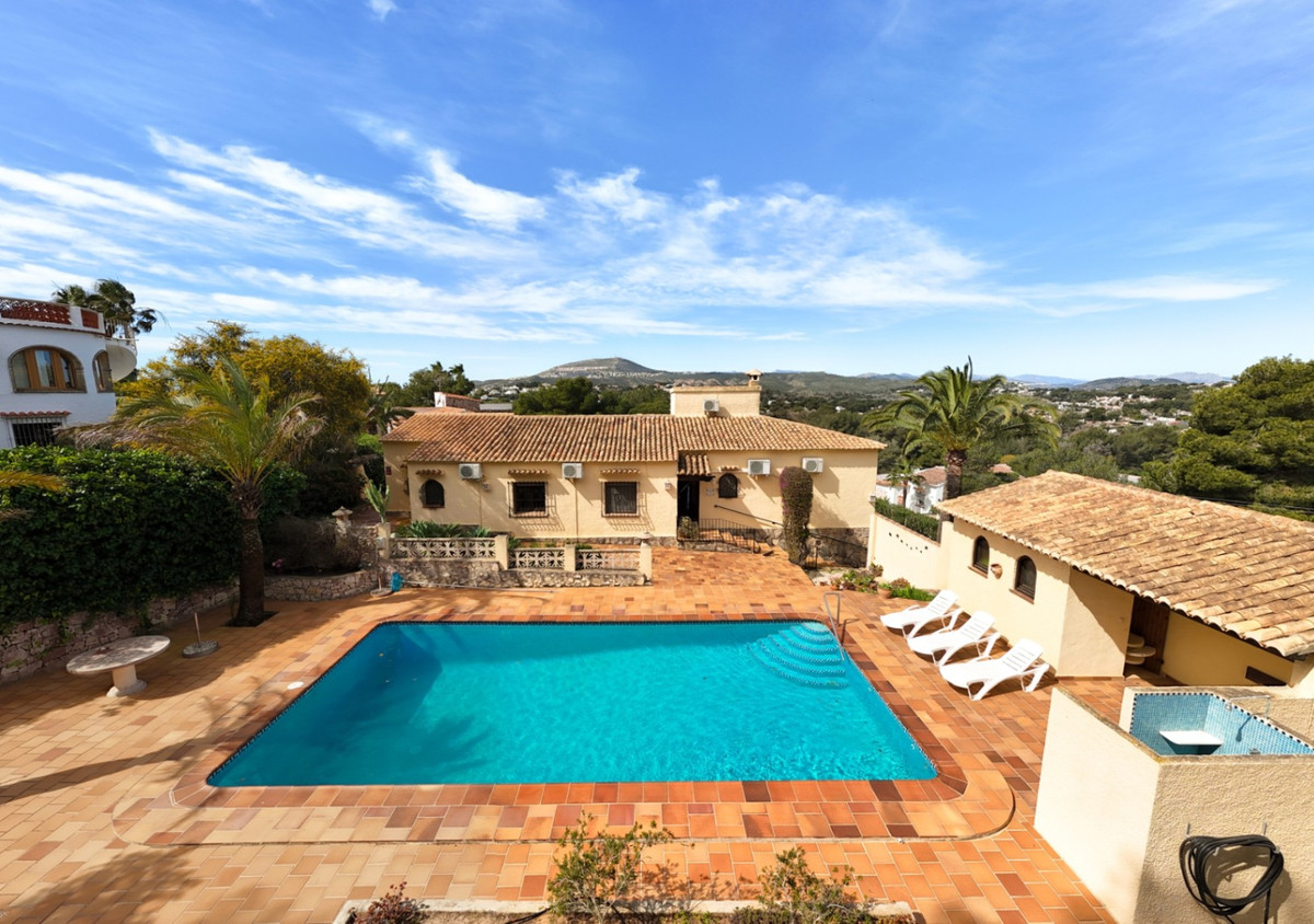 Vrijstaande Villa te koop in Javea | 5 slaapkamers H5308528