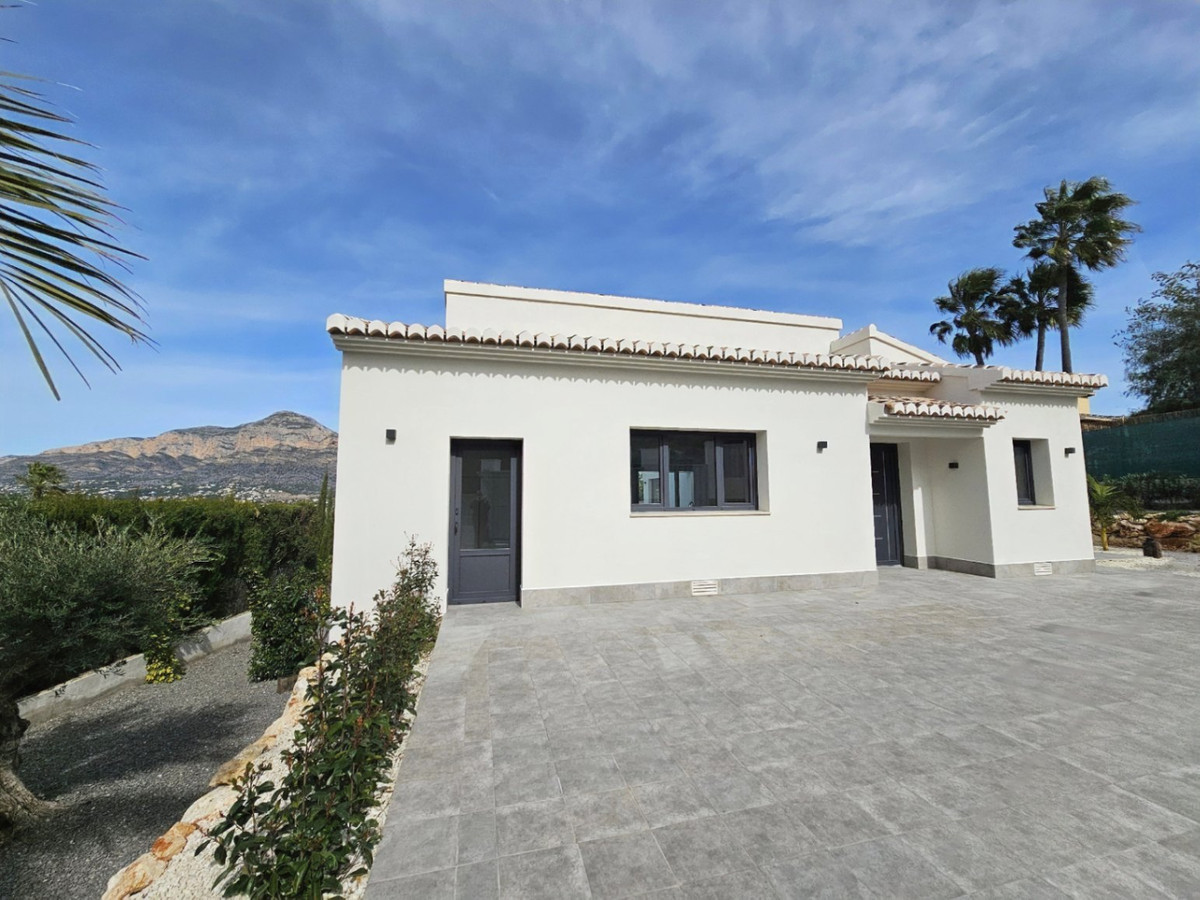 Vrijstaande Villa te koop in Javea | 3 slaapkamers H5311090