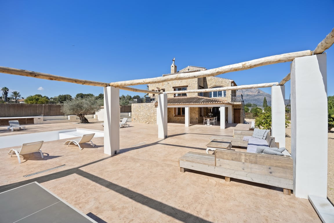 Property main view 45