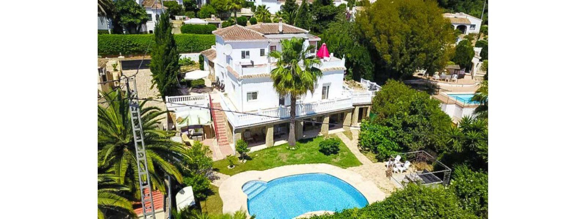 Vrijstaande Villa te koop in Javea | 9 slaapkamers H5381980