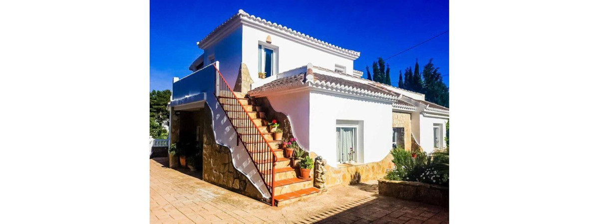 Vrijstaande Villa te koop in Javea | 9 slaapkamers H5381980
