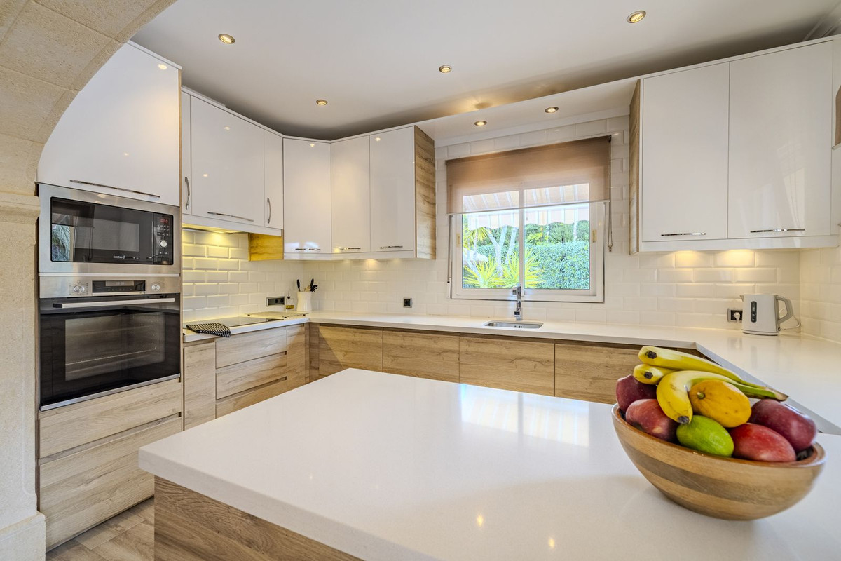 Gebouw te koop in Javea | 5 slaapkamers H5390407