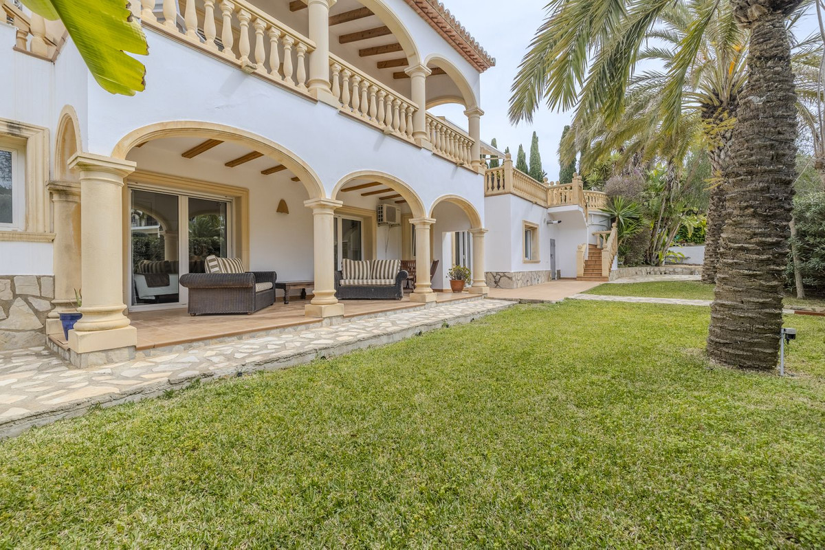Gebouw te koop in Javea | 5 slaapkamers H5390407