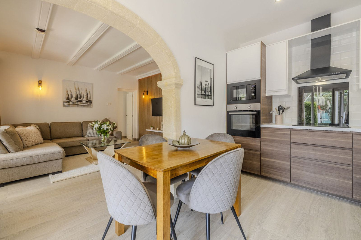 Gebouw te koop in Javea | 5 slaapkamers H5390407
