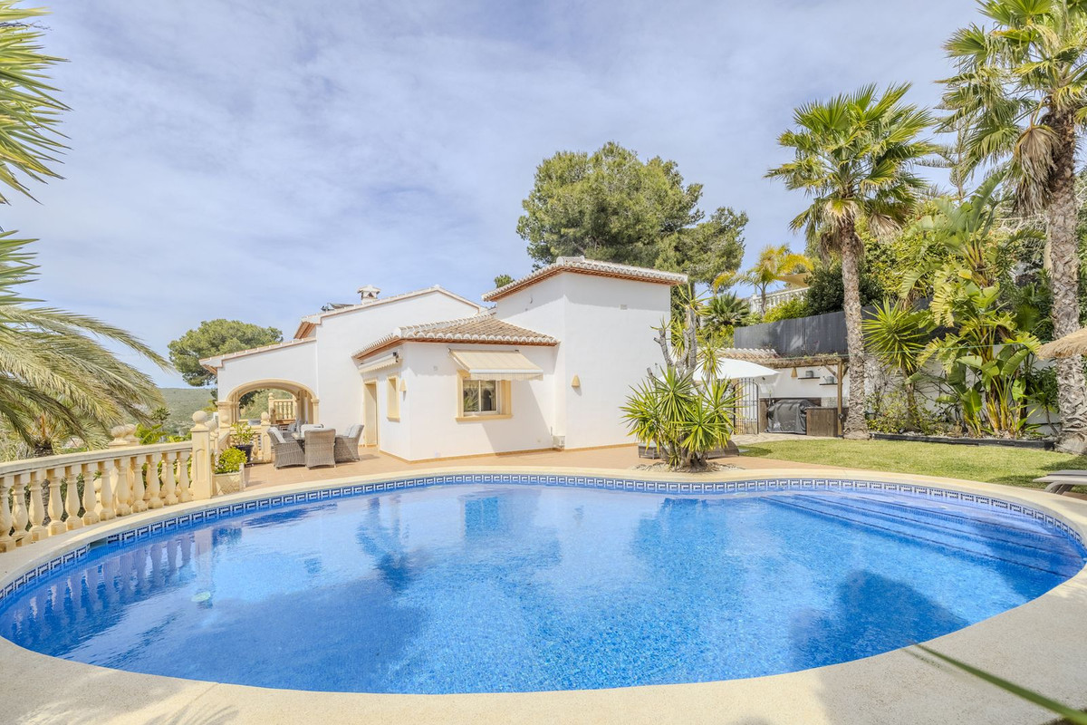 Gebouw te koop in Javea | 5 slaapkamers H5390407