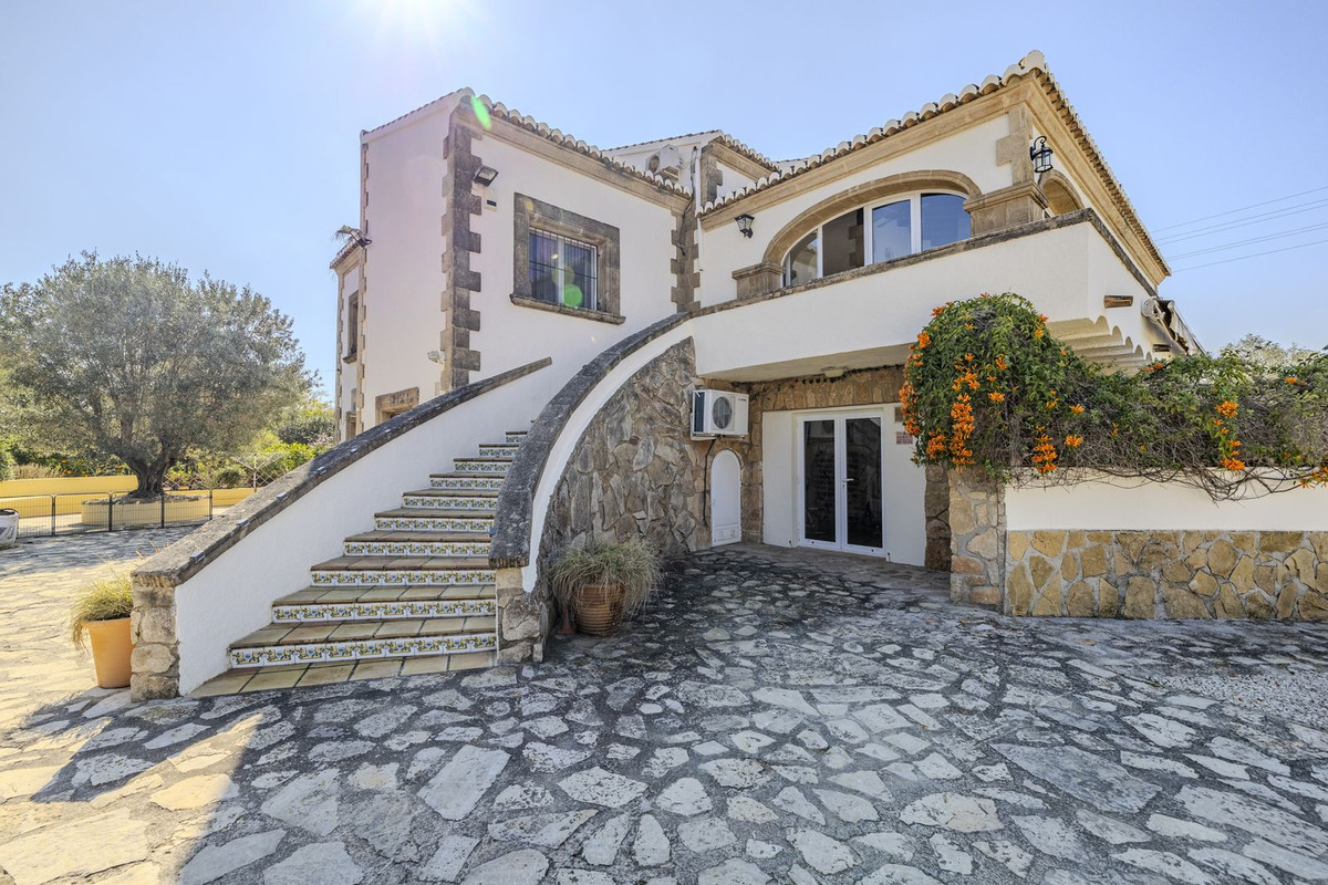 Vrijstaande Villa te koop in Javea | 6 slaapkamers H5391157