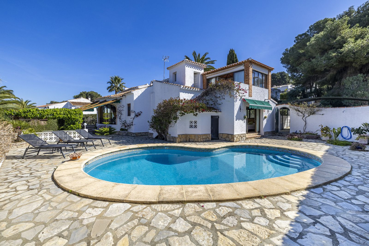 Vrijstaande Villa te koop in Javea | 4 slaapkamers H5391181