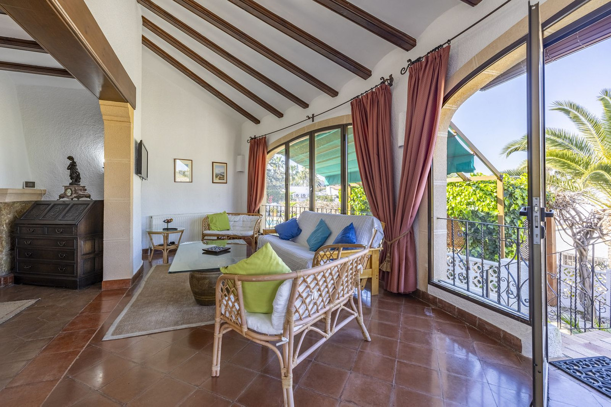 Vrijstaande Villa te koop in Javea | 4 slaapkamers H5391181
