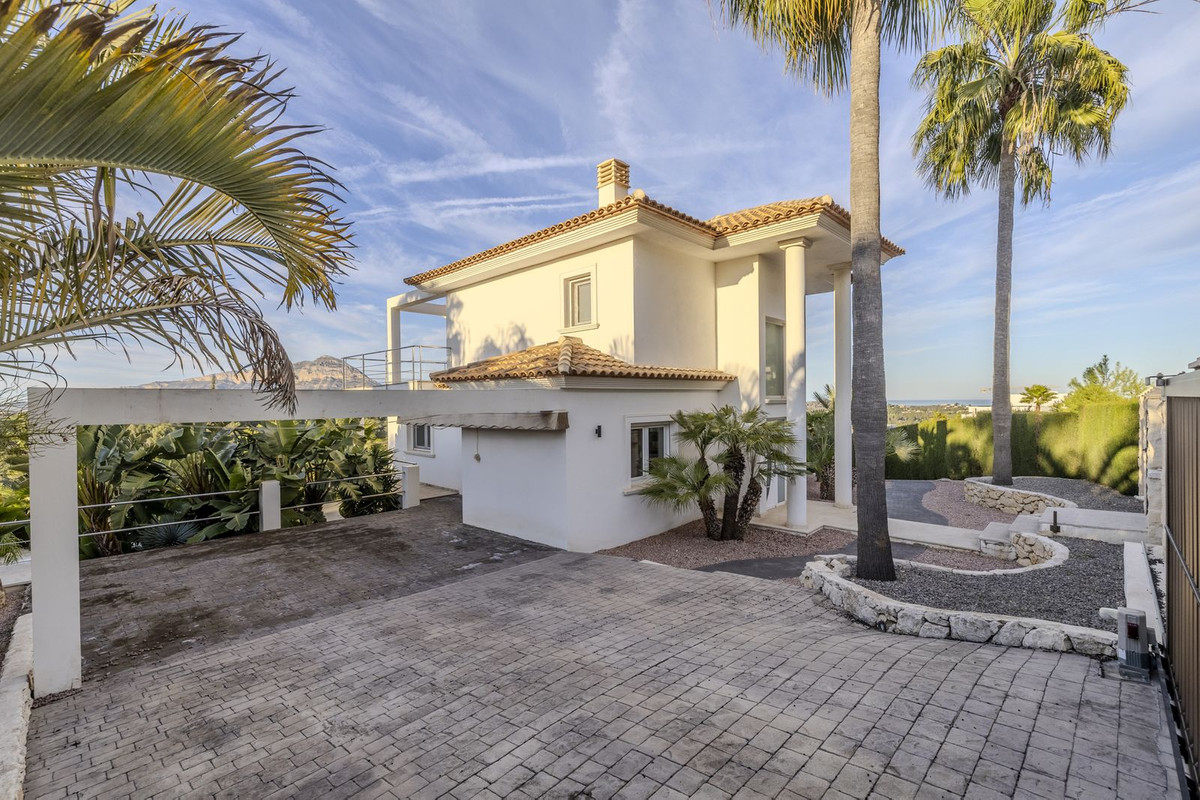 Vrijstaande Villa te koop in Javea | 5 slaapkamers H5393119