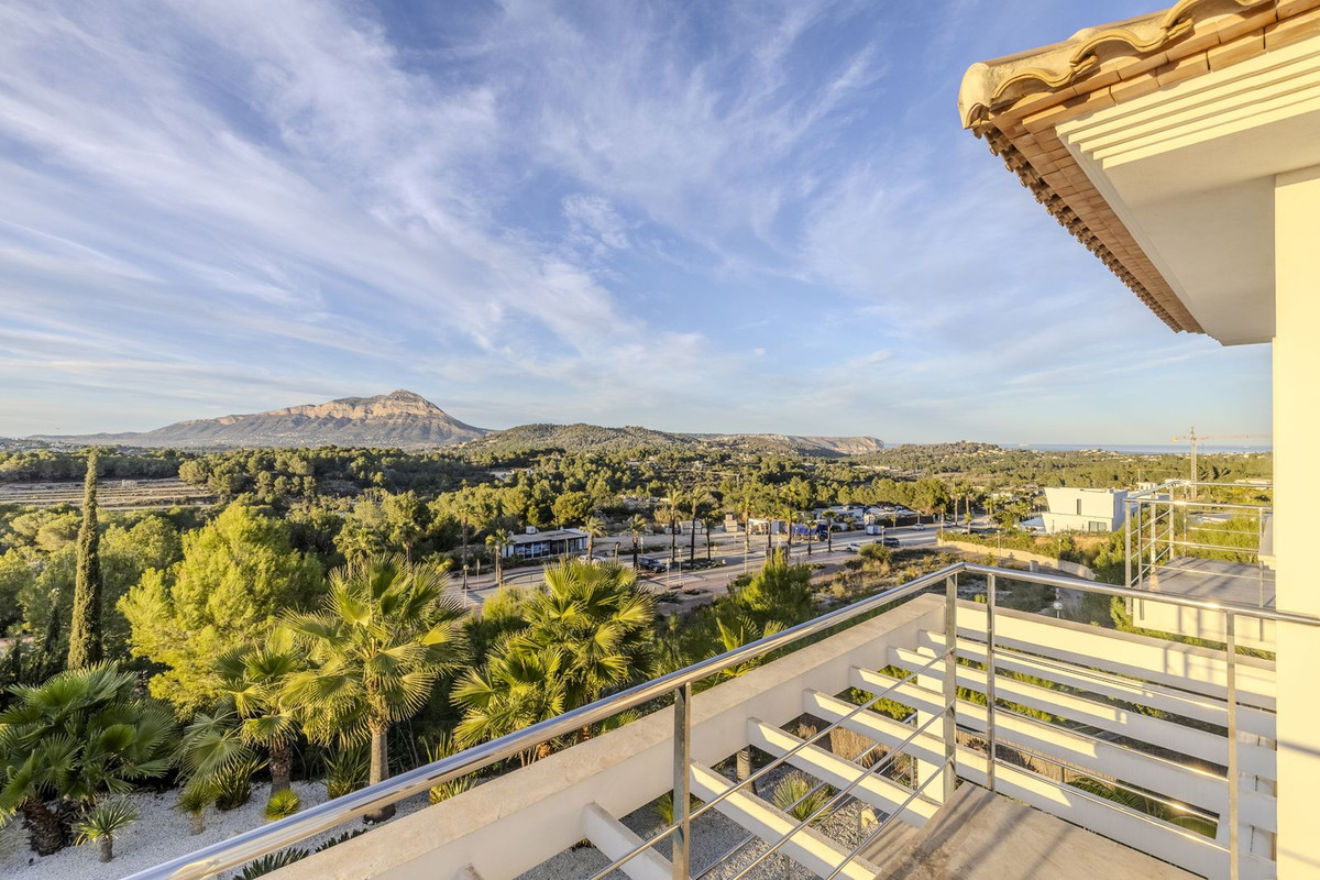 Vrijstaande Villa te koop in Javea | 5 slaapkamers H5393119